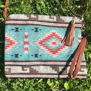 NWOT Boho Purse Turquoise Felt Southwestern Purse Wristlet Crossbody Clutch New